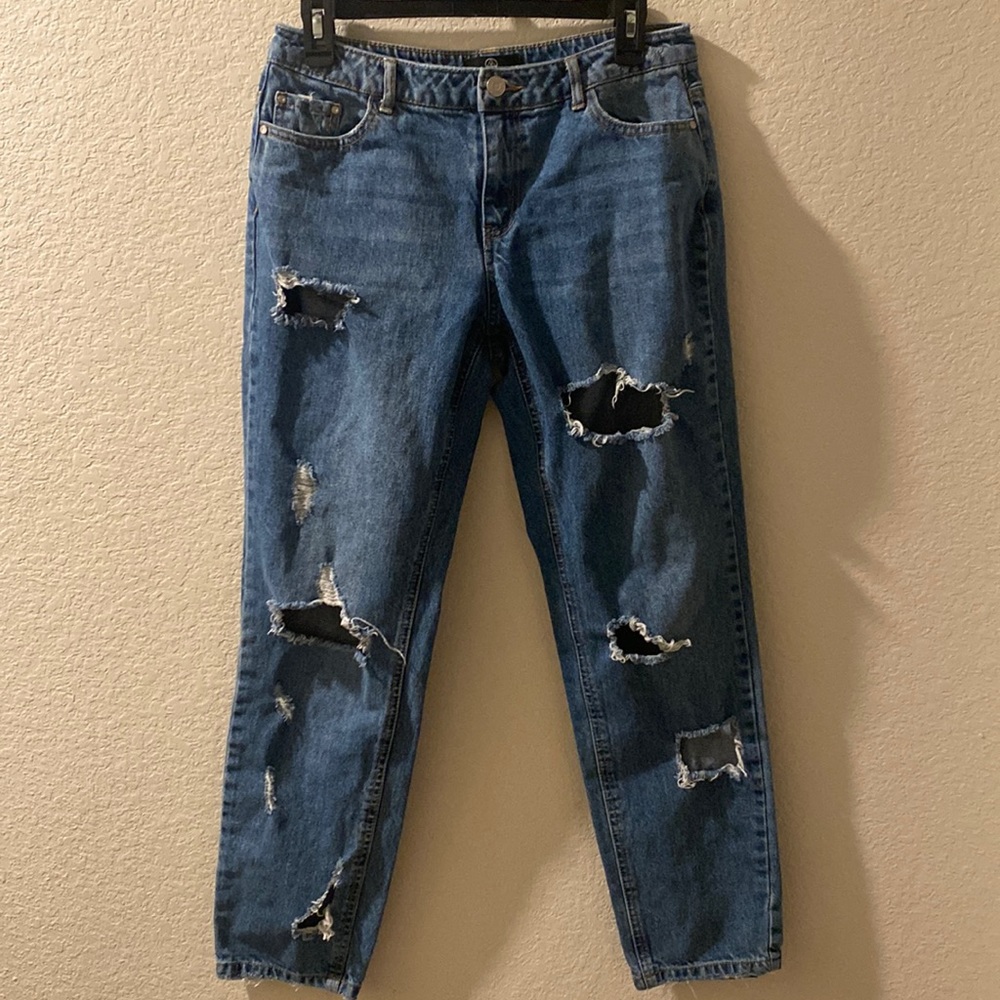 Missguided denim mom jeans size 6 holey jeans